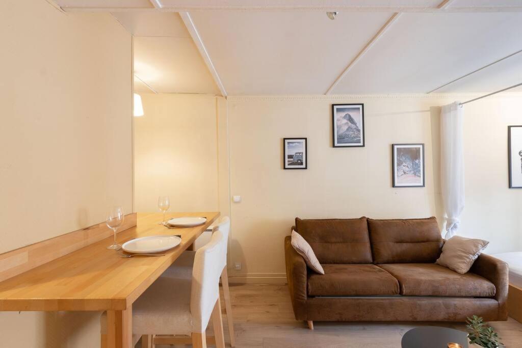 Cabana & Le Petit Marronnier / Place Bellecour 2 リヨン エクステリア 写真